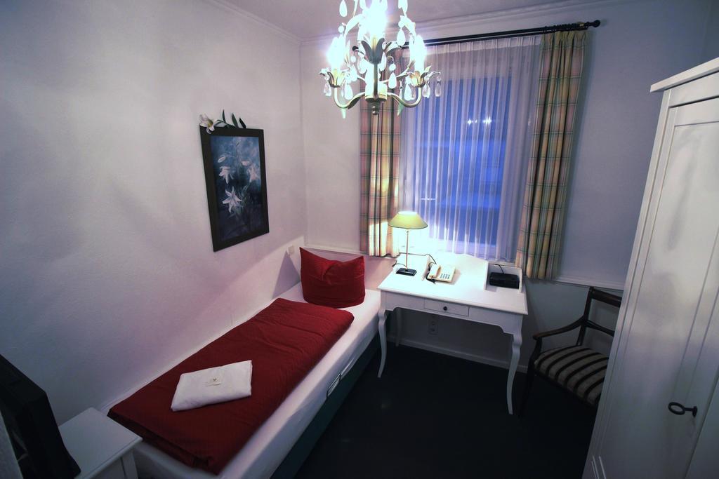 Hotel Garni Zur Linde Hitzacker Habitación foto