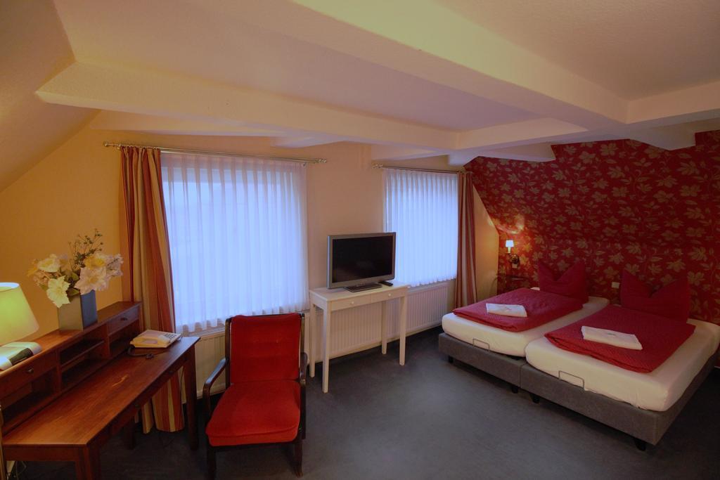 Hotel Garni Zur Linde Hitzacker Habitación foto